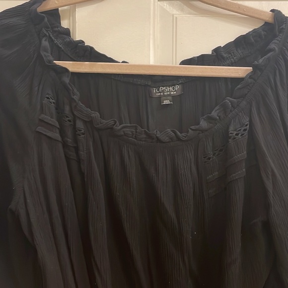 TopShop Black Off The Shoulder Crinkle Romper - Picture 5 of 7